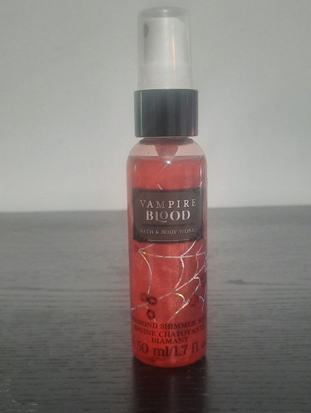 Bath & Body Works Vampire Blood Shimmer Mist - Red